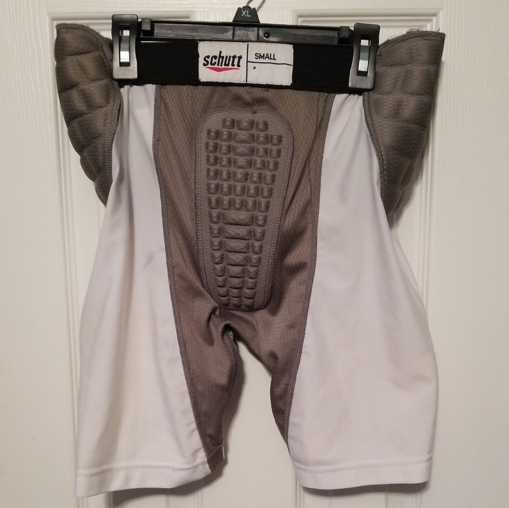 Schutt Mens Football Padding Size S